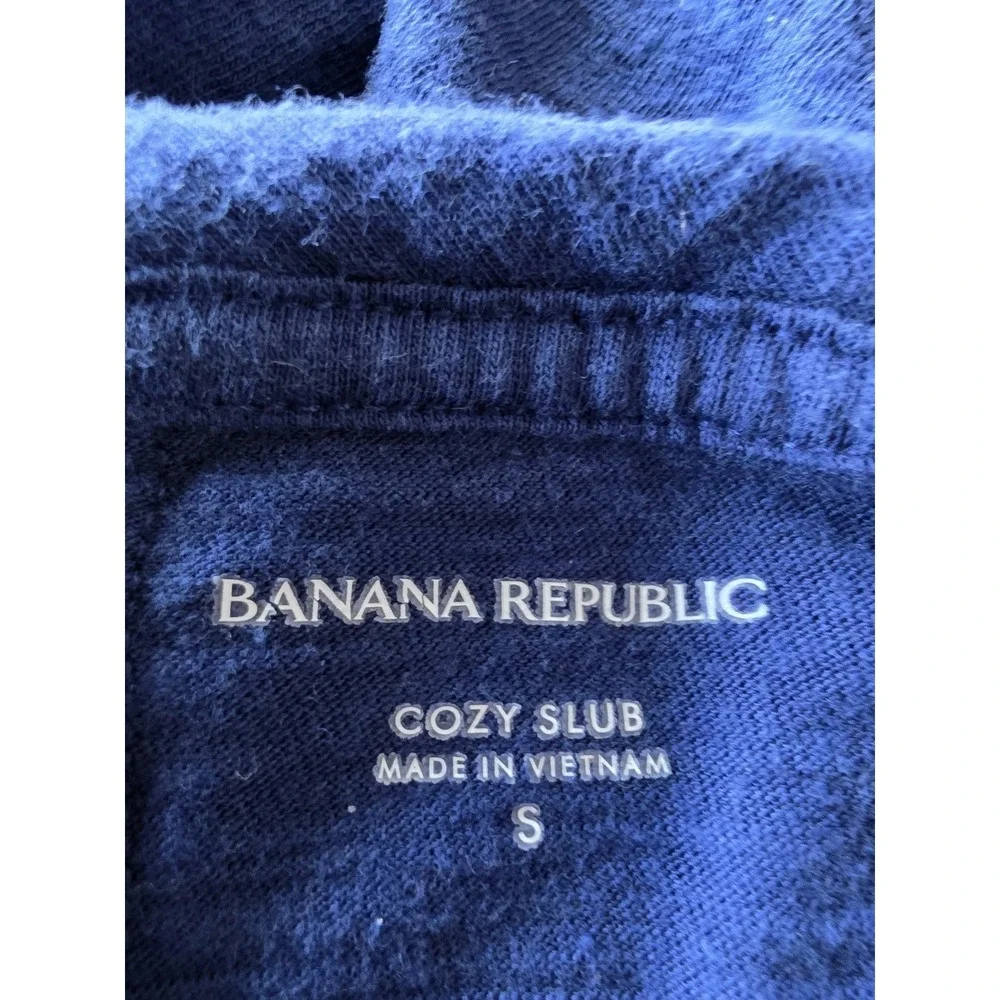 Banana Republic Women's V-Neck T-Shirt S Blue Short Sleeve Casual Cotton Tee